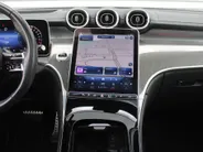 Mercedes-Benz GLC 300e 4MATIC AMG Line | 360 Camera | Schuifdak | Cruise adapt. | 20' LM | HUD | Treeplanken | Dodehoek detectie | Stoelverwarming + geheugen | BTW auto |