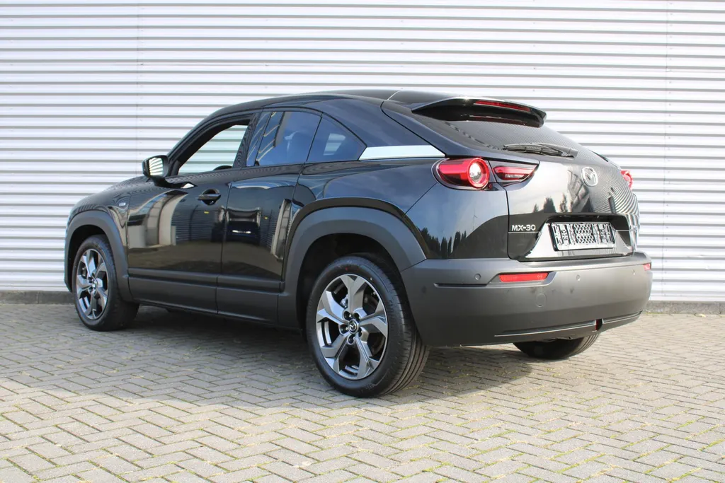 Mazda MX-30 e-SkyActiv EV 145PK Advantage Modern 36 kWh | Stoelverwarming | HUD | Dodehoek detectie | Elek. stoelverstelling | LED | 18' LM | Camera |