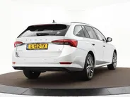 Škoda Octavia Combi 1.4 TSI iV PHEV 204pk DSG Business Edition · Stuur- & Stoelverwarming · Apple/Android Car Play · Cruise Control · Elek. Achterklep · Draadloze Telefoonlader ·