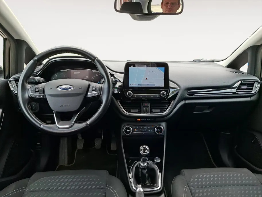 Ford Fiesta 1.0 EcoBoost Titanium | Dealeronderhouden | First edition pack | Adaptieve cruise control | Voorruitverwarming | Parkeer sensoren