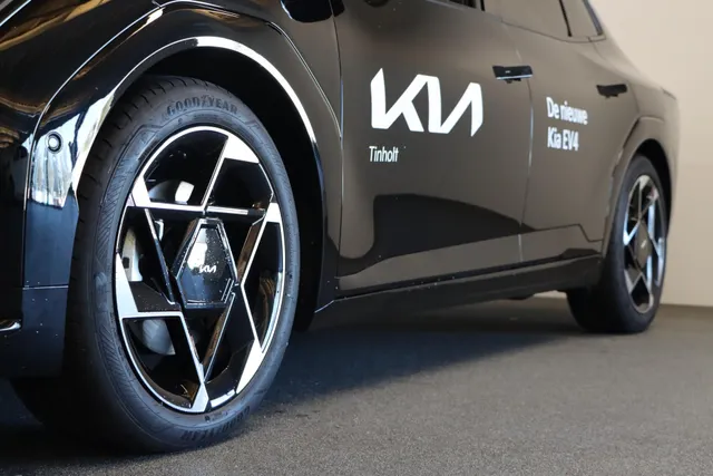 Kia EV4 GT PlusLine 81,4 kWh Fastback