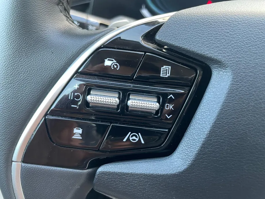 Kia Niro 1.6 GDi Hybrid ComfortLine *Automaat*Navi+Camera*Climate Control*Adapt. Cruise Control*LM.Velgen*Nette auto!