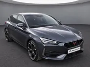 CUPRA Leon 1.4TSIeHybrid 180kW/245PK PHEV VZ · Leder/Stof · Apple/Android Car Play · Stoel- & stuurverwarming