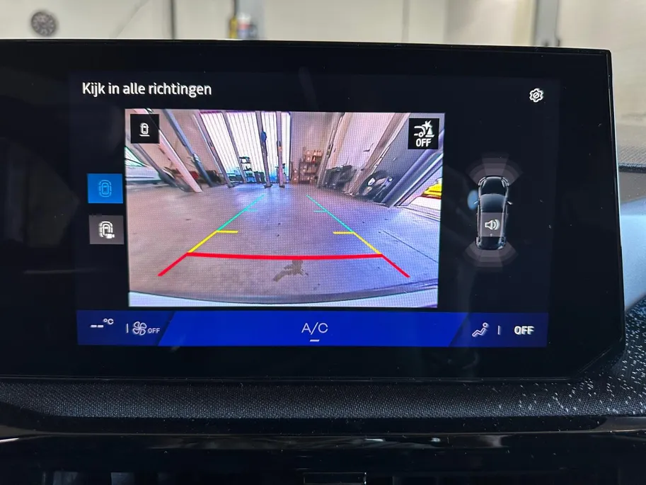Renault Clio Techno | Camera | Climate Control﻿ | Draadloze oplader | 18 Inch velgen | Dode hoek Detectie | Sfeerverlichting, NU € 2.000,- VOORRAAD VOORDEEL *