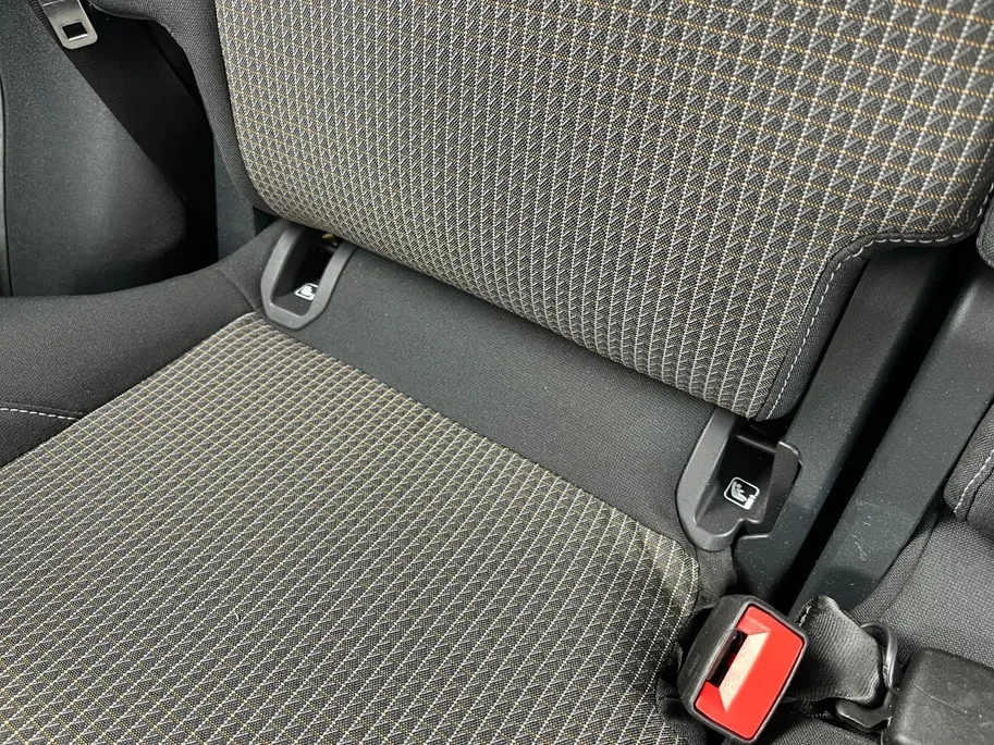 Ford Tourneo Courier 1.0 EcoBoost | Apple Carplay/Android Auto | Navigatie | Camera | Climate Control | Parkeersensoren | Stuurbediening | Hoge Instap