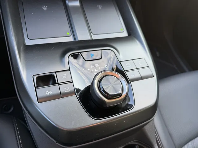 Toyota bZ4X Executive 73 kWh | JBL | Stoelverwarming V+A