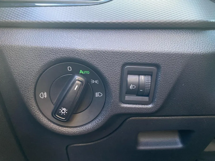 Škoda Kamiq 1.0 TSi Active CarPlay | Park.sens. | Cruise adaptief | lm velgen | LED | etc.