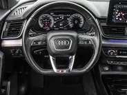 Audi Q5 50 TFSIe 299pk S-tronic S edition · Camera · Wegklapbare Trekhaak · Apple/Android Car Play · Navigatie · 20'' Inch ·