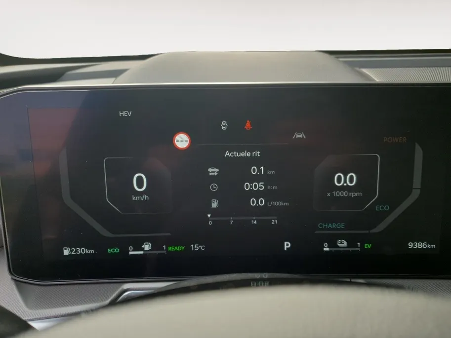 Kia Sorento 1.6 T-GDi Plug-in Hybrid 4WD ExecutiveLine 7p | Black Pack | Stoel verwarming en ventilatie | Panorama schuifdak | Sidebars | Lichtmetalen velgen 21inch | Lederen bekleding | Elektrisch bedienbare voorstoelen |