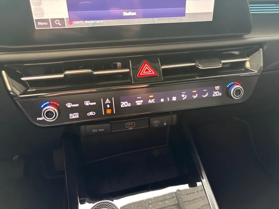 Kia Niro EV Edition Advanced 64.8 kWh | *1E EIGENAAR | FABRIEKSGARANTIE | *LAGE KM-STAND | APPLE CARPLAY/ ANDROID AUTO | STUUR/ STOELVERWARMING | NAVI | CAMERA | ETC…