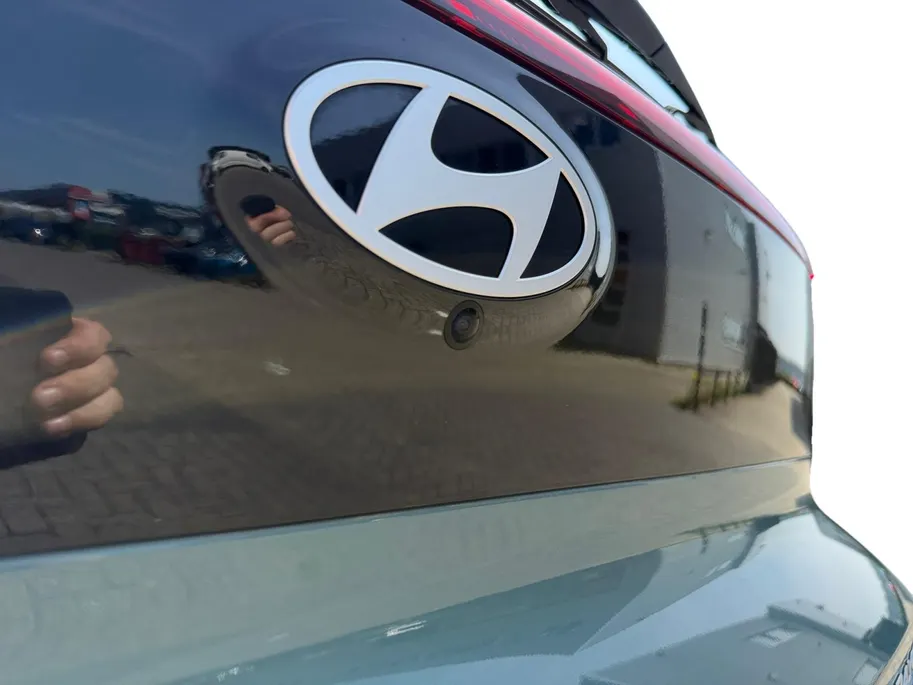Hyundai Bayon 1.0 T-GDI Comfort | Navigatie | Achteruitrijcamera | Parkeersensoren achter | Airco | Cruise Control | DEALER AUTO