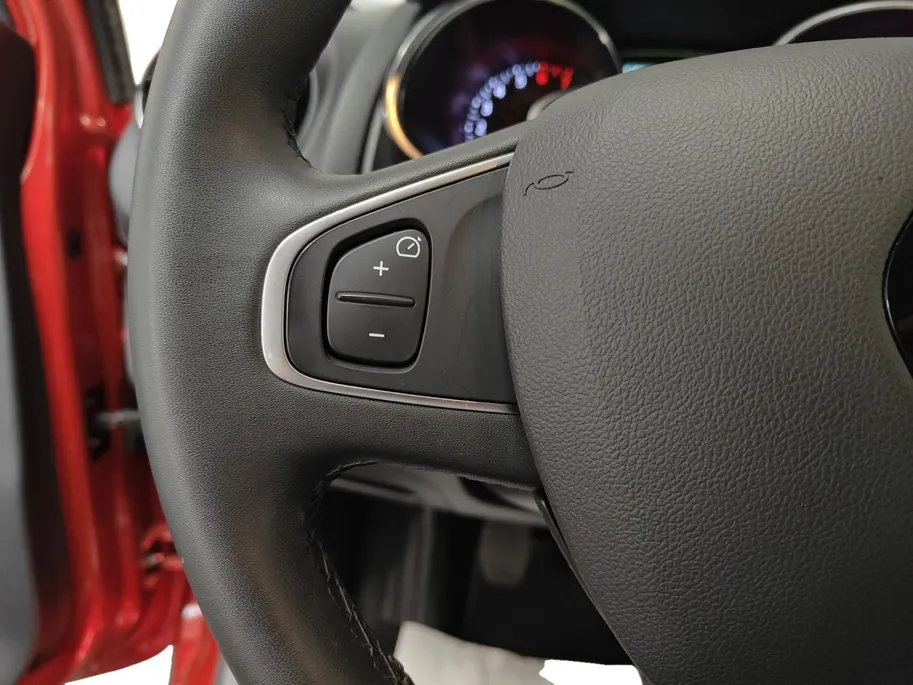 Renault Clio 0.9 TCe Limited NAVI AIRCO CAMERA CRUISE CONTROLE LM VELGEN 5 DEURS PAS 24000KM DEALER ONDERHOUDEN ORGINEEL NEDERLANDSE AUTO 12 MAANDEN GARANTIE