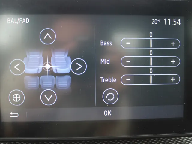 Dacia Sandero Stepway 1.0 TCe 100 PK Bi-Fuel Comfort | Trekhaak | ECC | Sensoren achter | 6 bak |