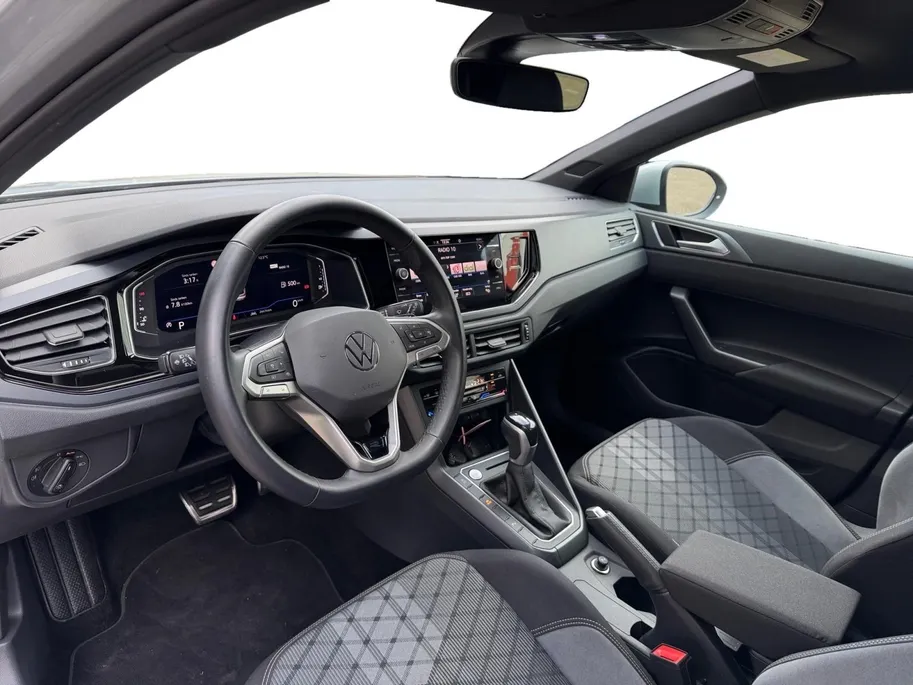 Volkswagen Taigo 1.0 TSI R-Line Edition | Virtual Cockpit | Parkeersensoren | Apple/Android Carplay | AUTOMAAT | Climate Control |