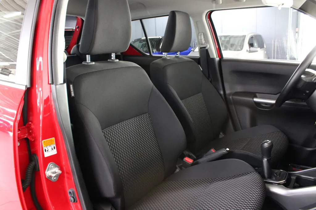 Suzuki Ignis 1.2 Smart Hybrid Select / Navi. / Stoelverwarming / Camera / Led /