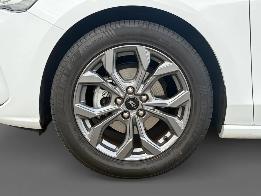 Ford Focus 1.0 EcoBoost Hybrid ST Line | NL-Auto | Dealer Onderhouden | Navigatie | Apple/Android Auto | Parkeersensoren | 12 maanden garantie! |