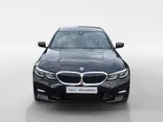 BMW 3 Serie 320e Business Edition Plus *Automaat*Navigatie*Parkeersensoren*Carplay*Lederen bekleding*Stoelverwarming*LM.Velgen*Zeer nette auto!