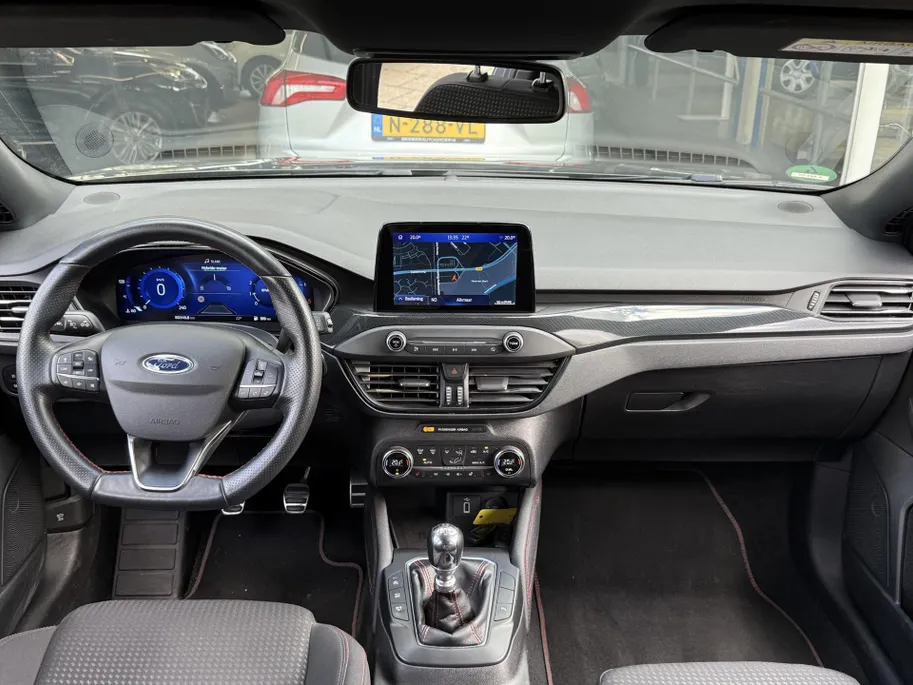 Ford Focus Wagon 1.0 EcoBoost Hybrid ST Line X Business