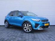Kia Stonic 1.0 T-GDi MHEV GT-Line | Stuur-/stoelverwarming | Camera | 17' LM | Clima | Keyless | Apple Carplay/Android Auto | Navi | Cruise |