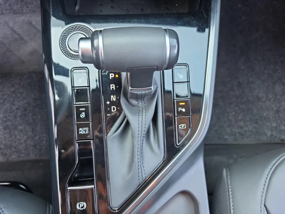 Kia Niro 1.6 GDi Hybrid DynamicLine | Two-Tone | Trekhaak | Climate control | Navigatie | Cruise control