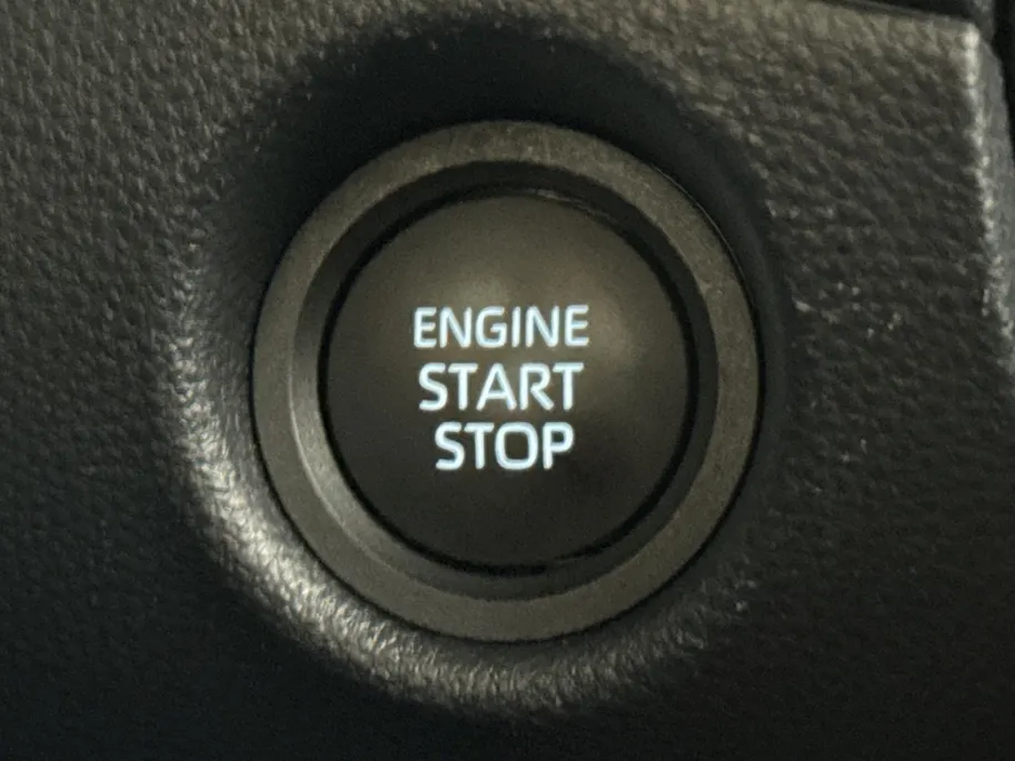 Toyota Aygo X 1.0 VVT-i S-CVT Pulse Plus Automaat | Keyless Entry | Parkeersensoren voor + achter | 17'' L.M. Velgen