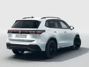 Volkswagen Tiguan R-Line Edition 1.5 eHybrid 272 PK 6 versn. DSG · Black Style Pakket · Comfort Pakket Plus · Trekhaak inklapbaar, met elektrische ontgrendeling, incl. aanhangermanoeuvreerhulp Trailer Assist ·