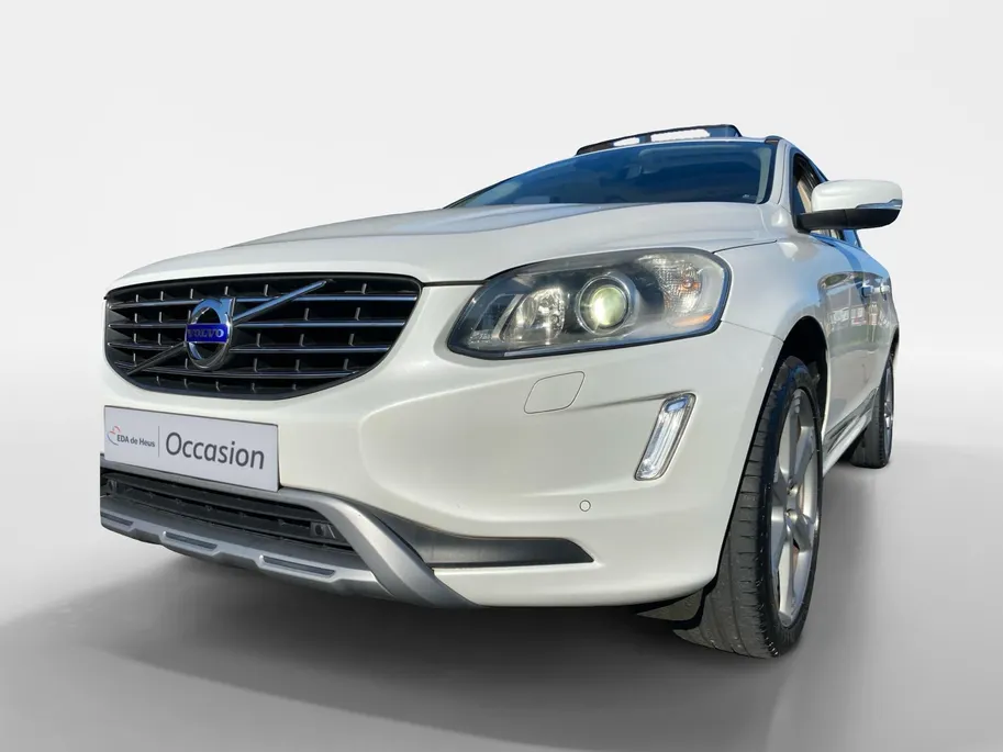 Volvo XC60 2.0 T5 Automaat Summum Luxury Line | Inscription Line | Pano Dak | NL-Auto | NAP | Trekhaak | Memory Seats | 20'| Camera | Stoelverwarming | Cruise Control | Navigatie | etc.