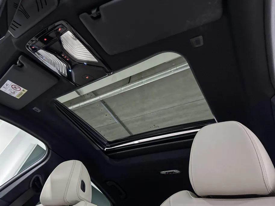 BMW i4 xDrive40