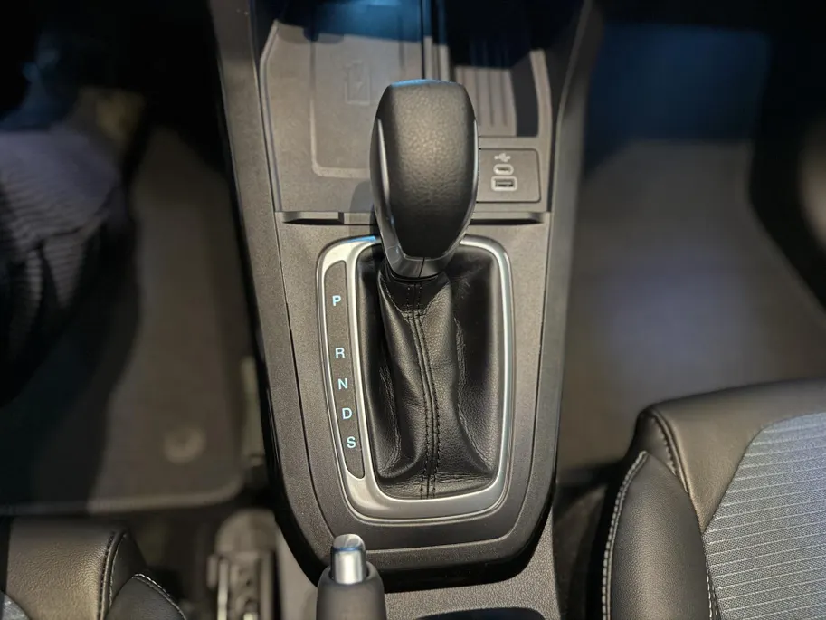 Ford Puma 1.0 EcoBoost Hybrid BlueCruise Edition | DIT IS EEN VOORRAADAUTO! | Winter Pack | Trekhaak Afneembaar | Sportonderstel | Matrix LED Koplampen |