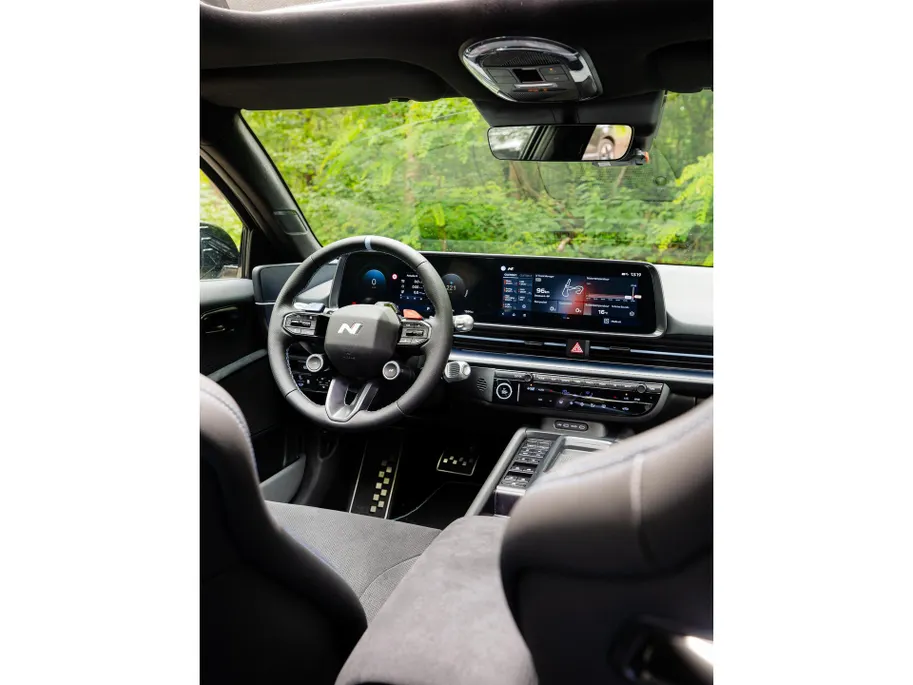 Hyundai IONIQ 6 N 84 kWh Vision | 650pk! | Schuif/kanteldak | Sportstoelen | Navi