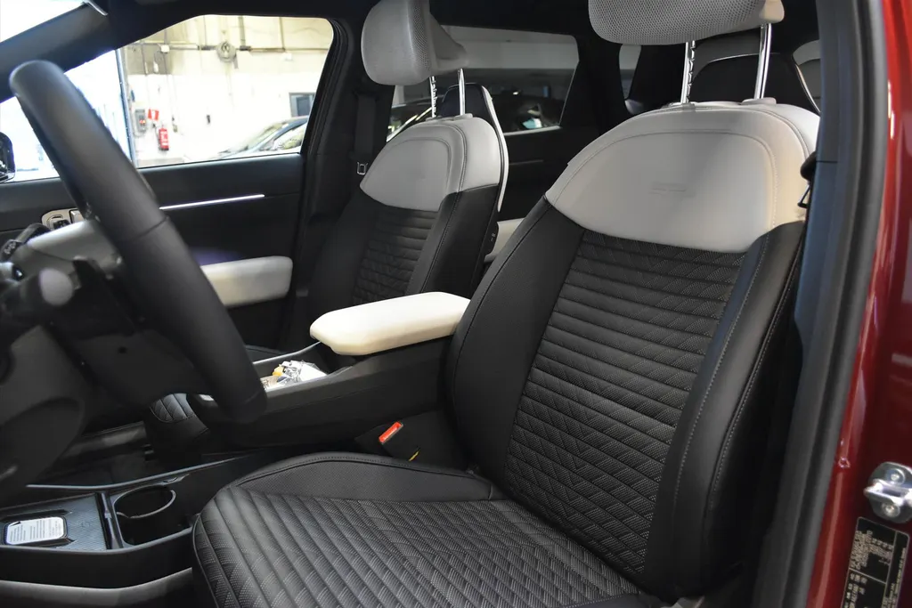 Kia EV4 81,4 kWh 204PK GT-Line Business Edition NIEUW VOORRAADACTIE