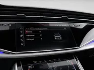 Audi Q7 55 TFSI e quattro Pro Line S 394 PK ·Leder bekleding · Assistentie. plus, remote park · Head-Up display · Glazen panorama dak · Bang & Olufsen
