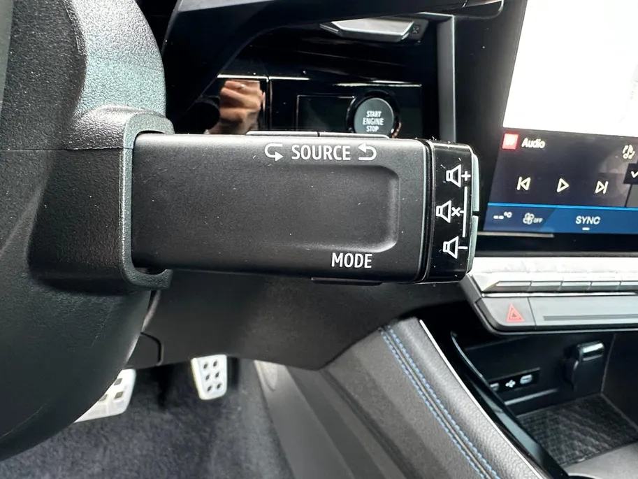 Renault Espace E-Tech full hybrid 200 esprit Alpine 7p. | Automaat | Vier-wiel Besturing | Automatische Achterklep | Cruise & Climate Control | Apple Carplay & Android Auto | Camera | 12 Maanden BOVAG Garantie