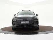 Audi Q6 e-tron S edition 83 kWh 252pk · SOH 98,1% · Panoramadak · 360 Camera · Inklap. Trekhaak · Luchtvering · Elek. Voorstoelen · Garantie t/m 19-06-2030 of 100.000km