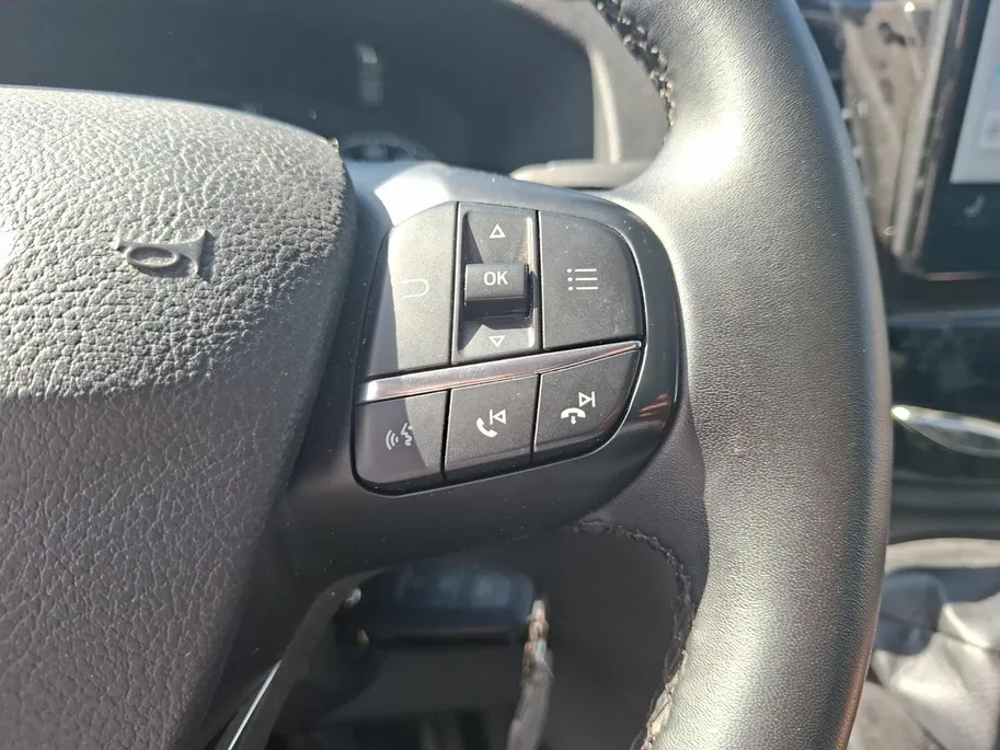 Ford Transit 350 2.0 TDCI L3H2 Trend 130 pk l BPM VRIJ! | Navigatiesysteem| 12' scherm | Trekhaak | Voorruitverwarming l 3-zits | All seasonbanden | Laadruimtebescherming