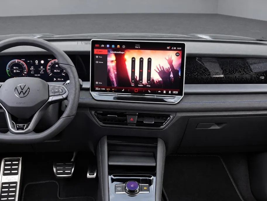 Volkswagen Tayron R-Line Edition 1.5 eHybrid 204 PK 6 versn. DSG · Black Style Pakket · Trekhaak inklapbaar, met elektrische ontgrendeling, incl. aanhangermanoeuvreerhulp Trailer Assist ·