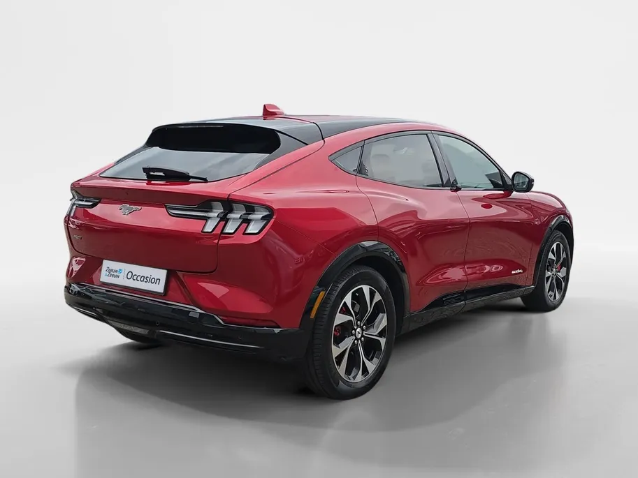 Ford Mustang Mach-E AWD 75 kWh | Dealer onderhouden! | Achteruitrijcamera | Dodehoek detectie | Premium Sound | Lederen bekleding | Memory Seats | Verlengde Fabrieksgarantie! |