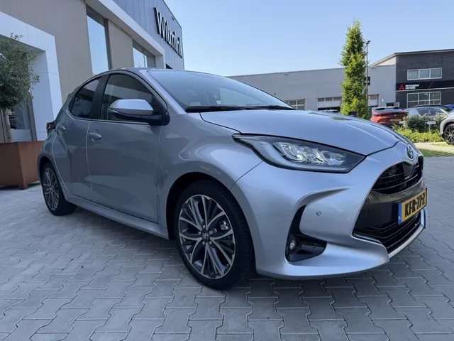 Toyota Yaris 1.5 Hybrid Executive | JBl | HUD | PDC V+A