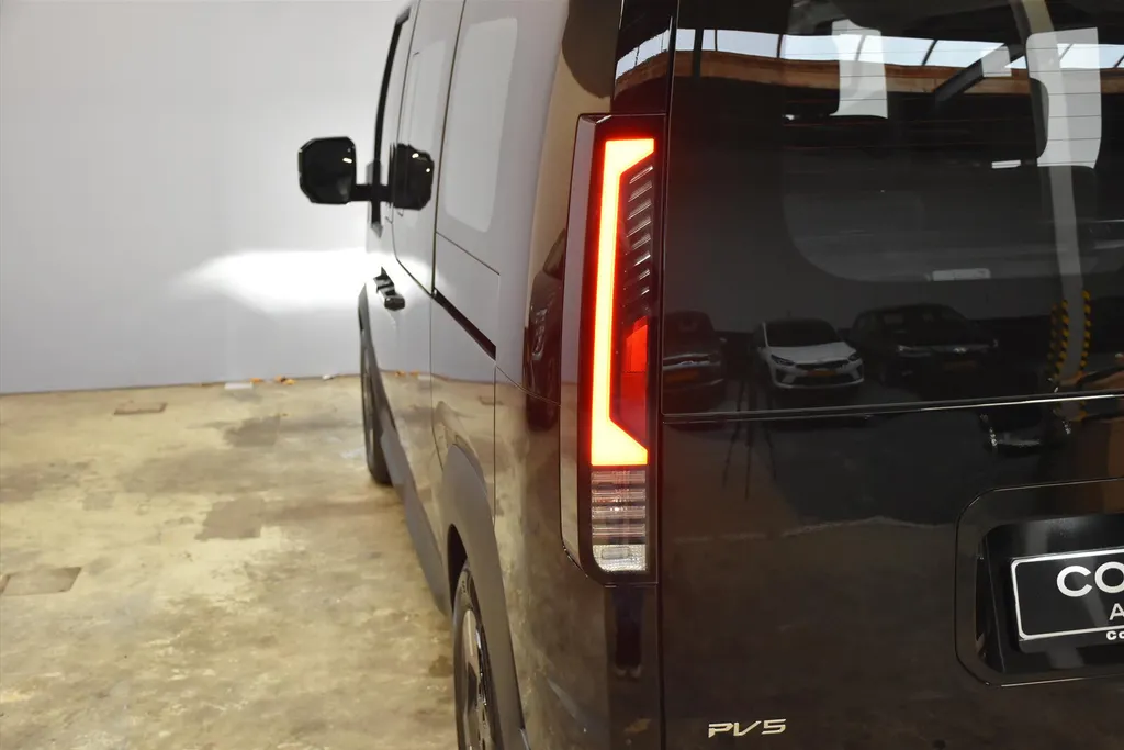 Kia PV5 Passenger 71,2 kWh Elite VOORRAAD ACTIE