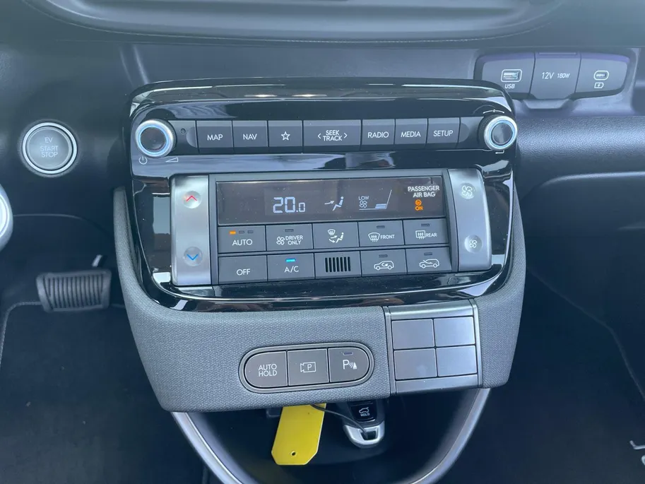 Hyundai Inster Evolve Sky 49 kWh DIRECT LEVERBAAR |