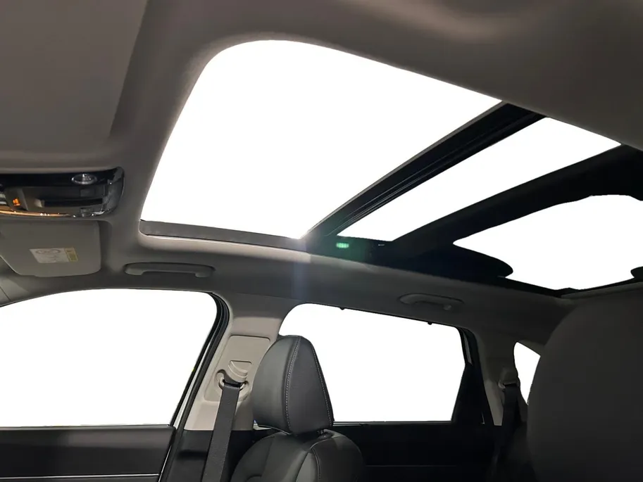 Kia Sorento 1.6 T-GDi Plug-in Hybrid 4WD DynamicPlusLine 7p | Glazen schuif-/kanteldak | BOSE premium geluidsinstallatie | Stoel- en stuurverwarming | NU €3000 inruilpremie!