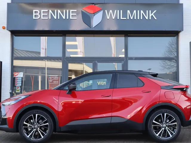 Toyota C-HR 2.0 PHEV 220 Executive | Panoramadak | Stoel/Stuur Verwarming