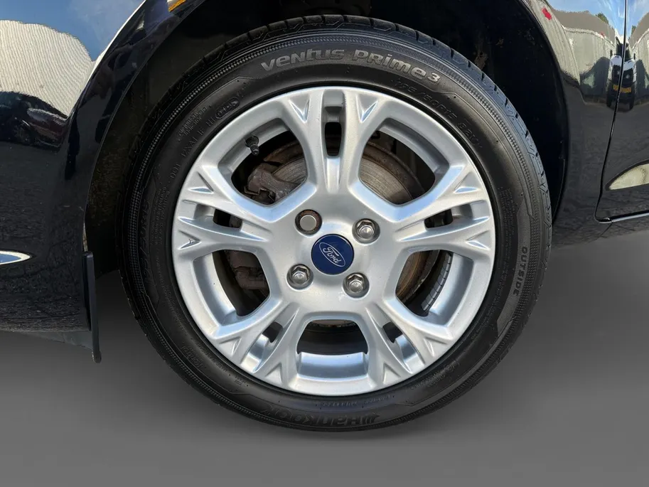 Ford Fiesta 1.0 Style Ultimate | NL Auto | Volledige Historie | Parkeersensoren | Navigatiesysteem | LMV |