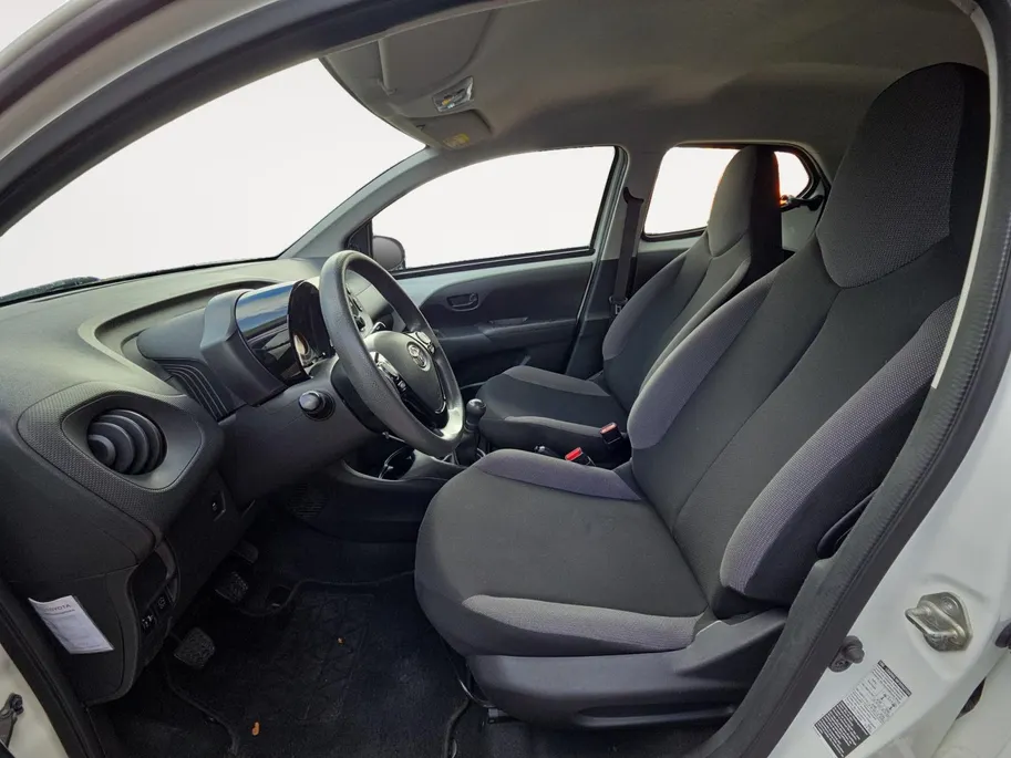 Toyota Aygo 1.0 VVT-i x-fun | Airco | Cruise Control | 12 Maanden BOVAG Garantie |