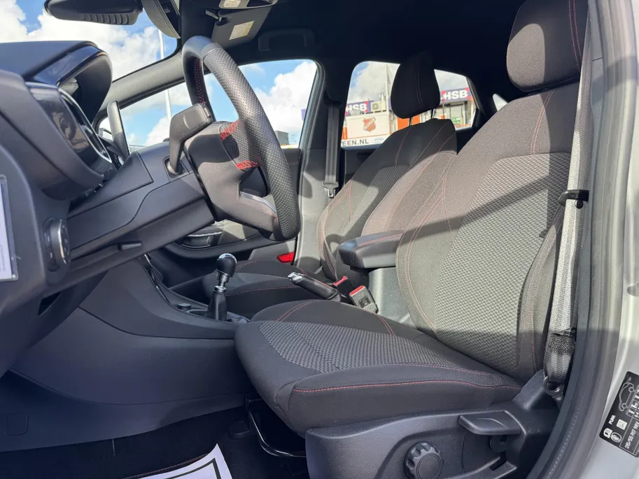 Ford Puma 1.0 EcoBoost Hybrid 125 pk ST-Line Navigatie - Apple Carplay/ Android Auto - Winter Pack - Achteruitrijcamera
