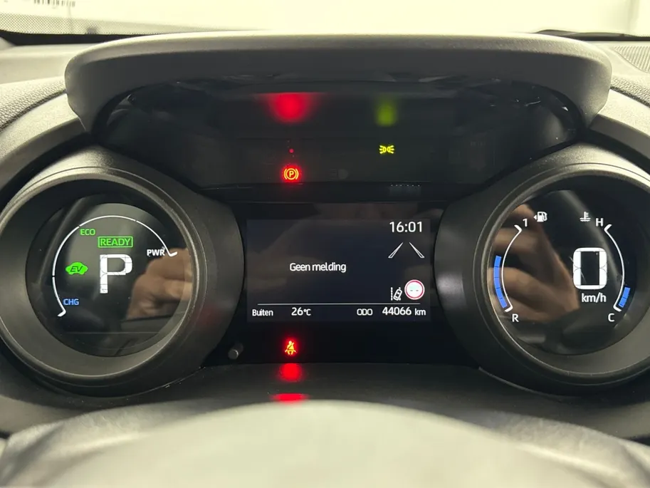 Toyota Yaris Cross 1.5 Hybrid Dynamic | Navigatie | 17'' L.M. Velgen | Adaptieve Cruise Control