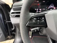 Audi A5 Avant 2.0 e-hybrid 367pk Quattro S edition Competition · Panoramadak · Inklap. Trekhaak · 360 Camera · B&O Sound · Head-Up Display · Elek. Stoelen + Geheugen Bestuurder · Garantie t/m 21-11-2030 of 100.000km