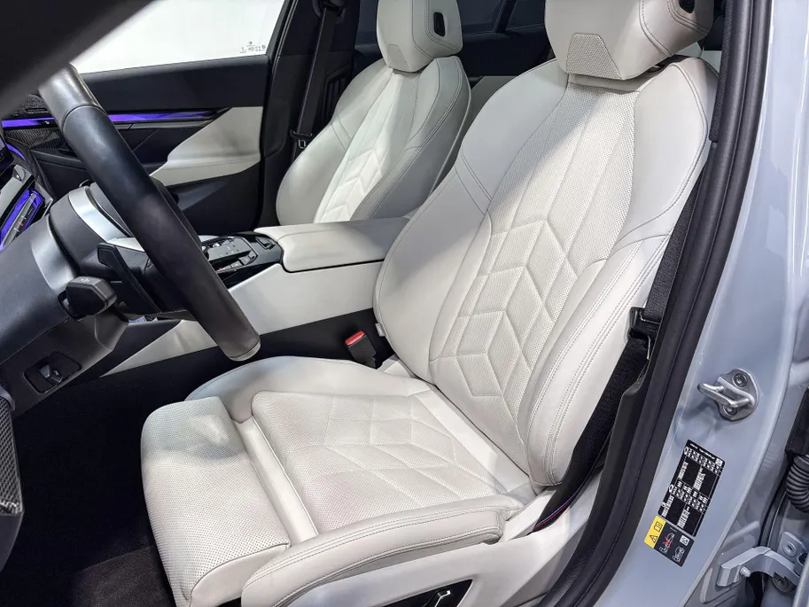 BMW 5 Serie Touring 550e xDrive