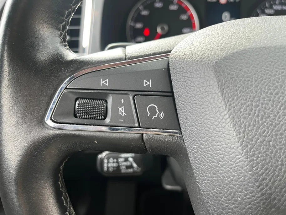 SEAT Ateca 1.5 TSi DSG autom. Style Business Intense | Automaat | Apple Carplay/Android Auto | Trekhaak | Climate Control | Adaptief Cruise Control | Stoelverwarming | Camera | Navigatie | Stuurbediening