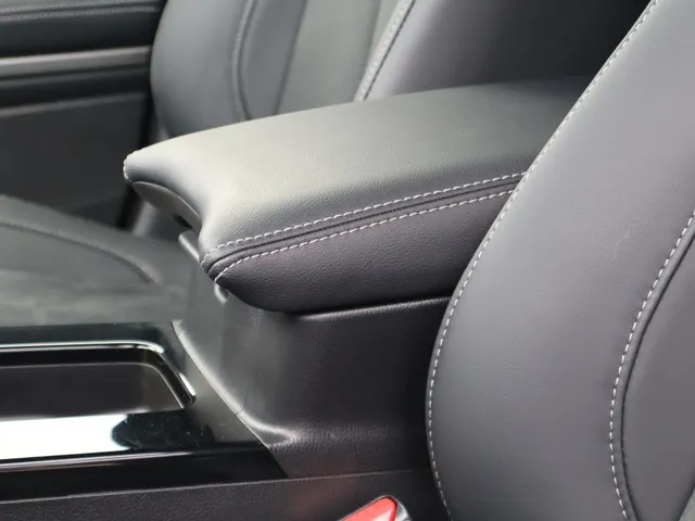 Mitsubishi Eclipse Cross 2.4 PHEV Executive AdaptiveCruise | Apple/AndroidAuto | AllSeaso